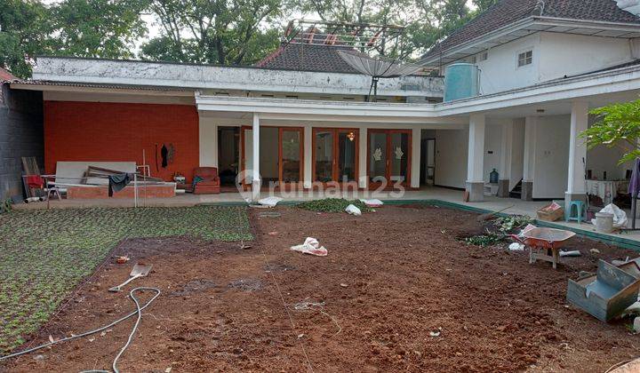 Dijual/disewakan rumah Belanda di sayap Dago  2