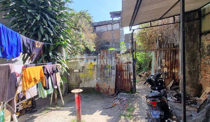 Dijual bangunan hitung tanah di mainroad Veteran 1