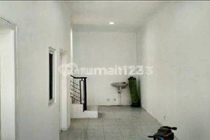 Dijual rumah tengah kota di pabaki