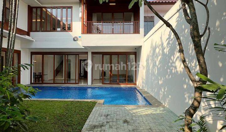 For Sale Tropical House di Bintaro, Dalam Exclusive Cluster  1