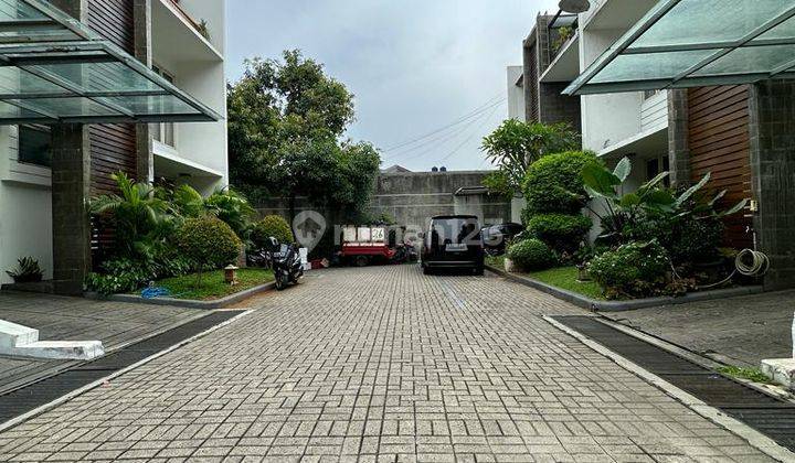 For Sale Rumah Dalam Townhouse di Bangka, Keamanan 24 Jam 1