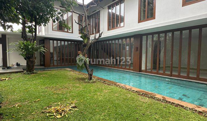 For Rent Rumah Besar Bergaya Tropical House di Cipete 1