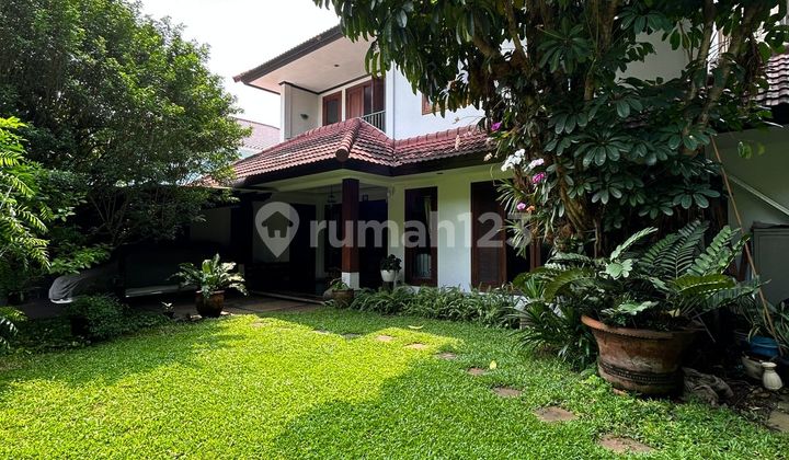 Rumah Bagus Premium Area Kebayoran Baru Strategis dekat Senayan & SCBD