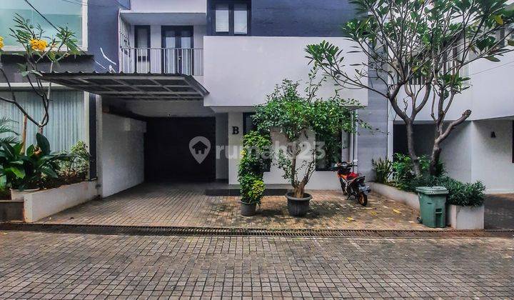 FOR RENT MINIMALIST TOWNHOUSE AMPERA  1