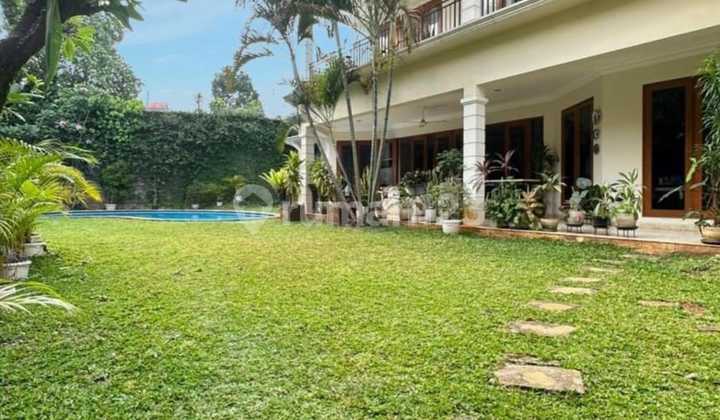 RUMAH BAGUS 2 LANTAI AREA KEMANG 