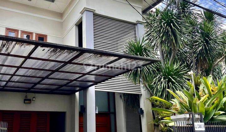 Rumah Semi Furnished di Kebayoran Baru  1