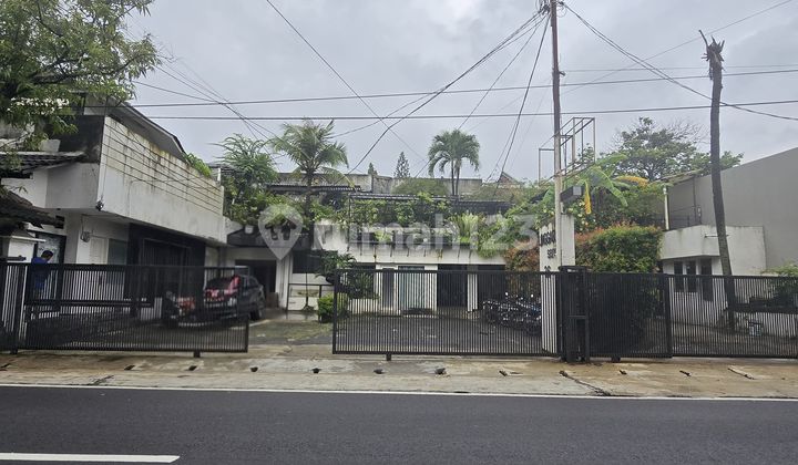 Rumah Lokasi Dipinggir Jalan Raya di Kemang Cocok untuk Tempat Usaha, Kos-Kosan Dll Rumah Lokasi Dipinggir Jalan Raya di Kemang Cocok untuk Tempat Usaha, Kos-Kosan Dll