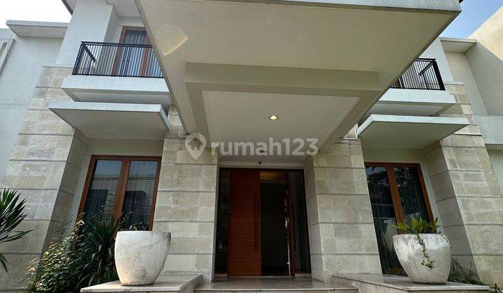 For Rent Tropical House Area Kemang, Jakarta Selatan 2