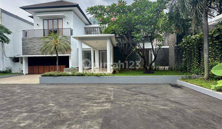 For Rent Tropical Modern House In Kemang, Jakarta Selatan  2