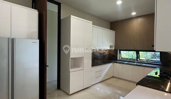 Rumah Mewah Lokasi Sangat Strategis Best Price Kemang, Jakarta Selatan  2