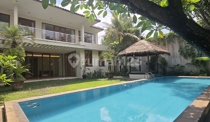 Disewakan Rumah Siap Huni Area Kemang