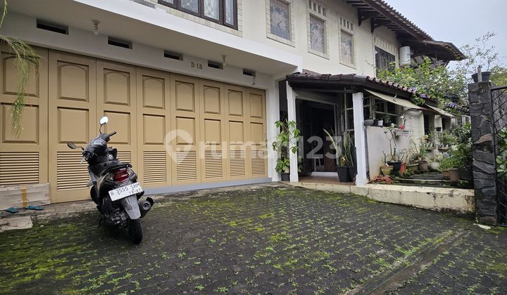Rumah Dalam Komplek Area Lebak Bulus Lokasi Strategis Harga Menarik