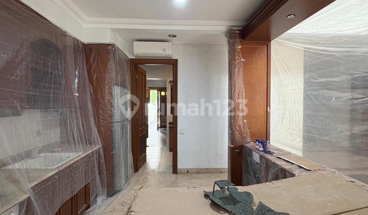Dijual/Sewa Rumah Modern Classic Pondok Indah Row Jalan Lebar 2