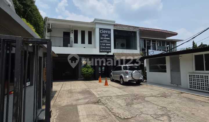 Gedung Bagus Lokasi Zona Komersial di Bangka Raya 