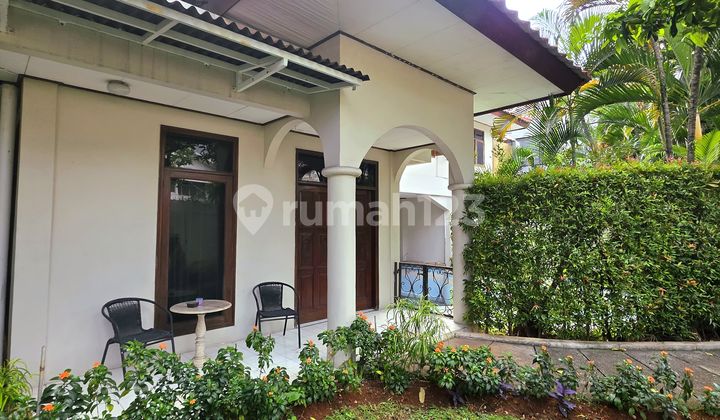 Rumah 2 Lantai di Kemang Lokasi Strategis, Lingkungan Eksklusif, Akses Mudah ke SCBD 1