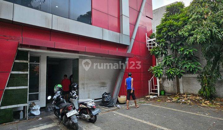 Mini Building Harga Nego di Area Komersil Kapten Tandean 1