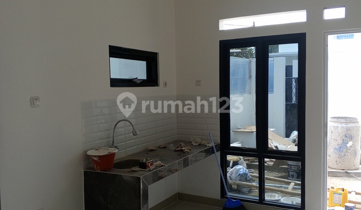 Rumah Baru Minimalis Modern 2lt Di Utan Kayu Jakarta Timur 2