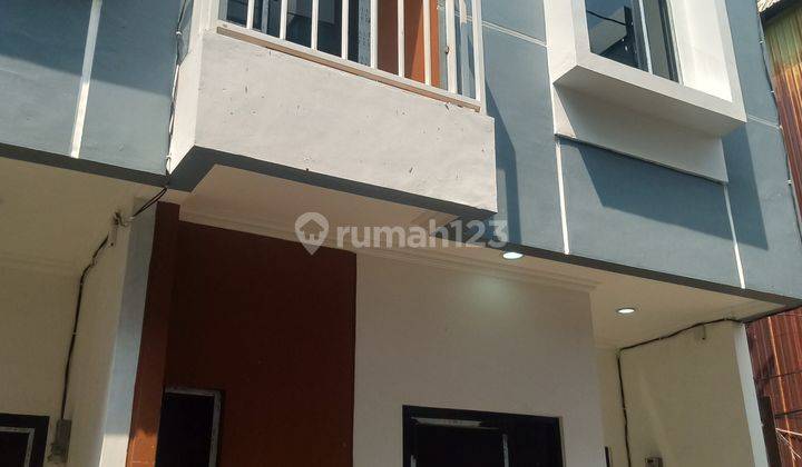 Rumah Minimalis Modern 2lt Di Sunter Agung Jakarta Utara 1