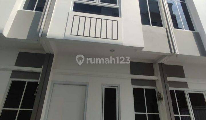 Rumah 2 Lantai Minimalis Modern di Cipinang Elok Jakarta Timur 1