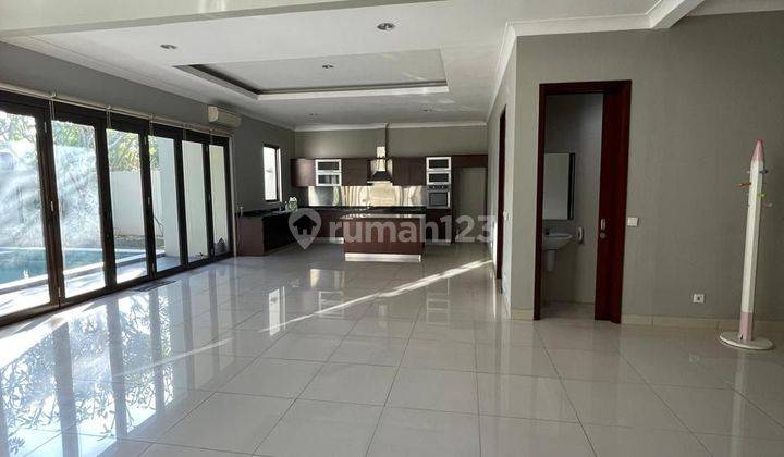 Rumah 4 Kamar Ada Kolam Renang Di Green Cove Bsd-No Cobroke 2