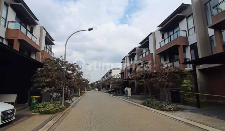 Disewakan Rumah The Zora Bsd City Kazumi 1
