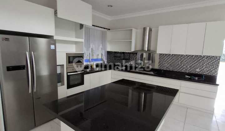 Rumah Exclusif Furnished 4 Kamar di De Park Bsd-No Cobroke