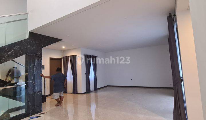 Rumah Bagus 3 Lantai 4 Kamar Di Keia Zora Bsd-No Cobroke 2