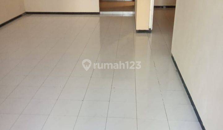 Dijual Rumah Bagus Unfurnished di Deltasari Baru, Sidoarjo 2