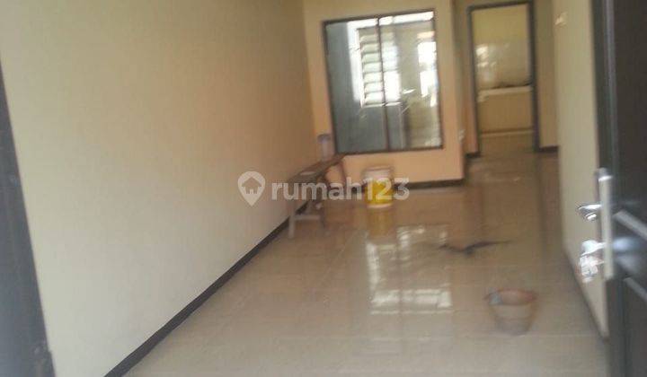 Disewakan Rumah 3 Lantai Baru di Karangasem, Sby 2