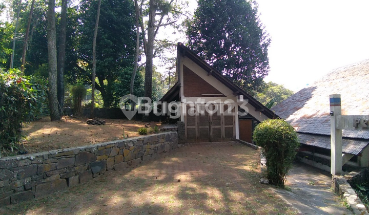 Rumah rasa villa di kawasan Dago Ciburial, Bandung Rumah rasa villa di kawasan Dago Ciburial, Bandung