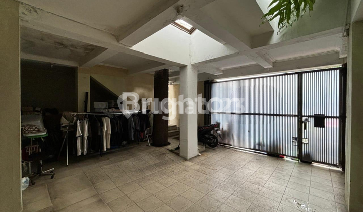 Rumah 1,5 lantai siap huni dekat Universitas Parahyangan Bandung Rumah 1,5 lantai siap huni dekat Universitas Parahyangan Bandung