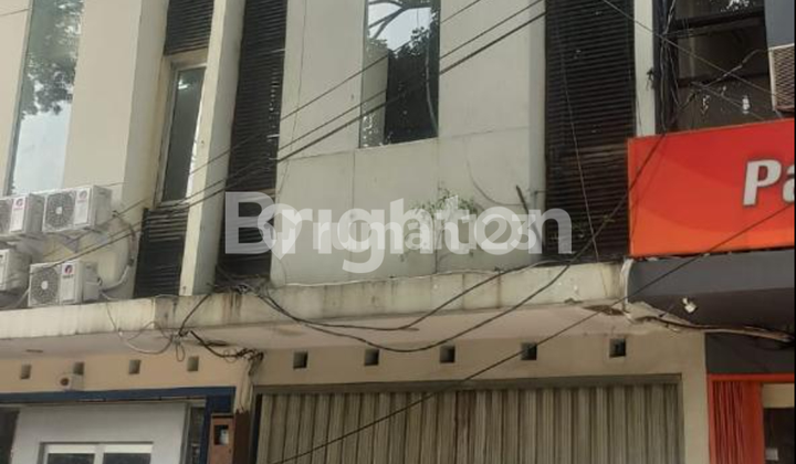 3.5-story ready-to-use shophouse in downtown Bandung.