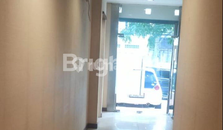 3.5-story ready-to-use shophouse in downtown Bandung.