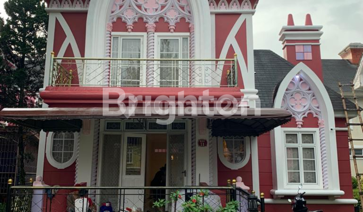 VILLA ASRI 2 LANTAI DI KAWASAN KOTA BUNGA CIPANAS