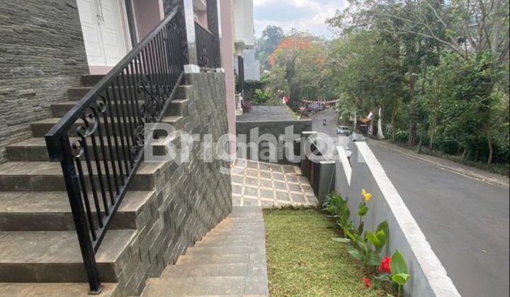 Rumah Rasa Villa di Kota Bandung (Dago) 2