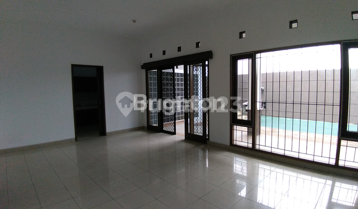 Rumah asri 2 lantai di salah satu cluster perumahan Batununggal , Bandung 2