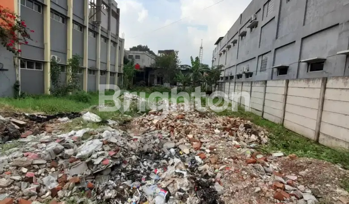 Lahan strategis di kawasan hidup seputar Cisaranteun