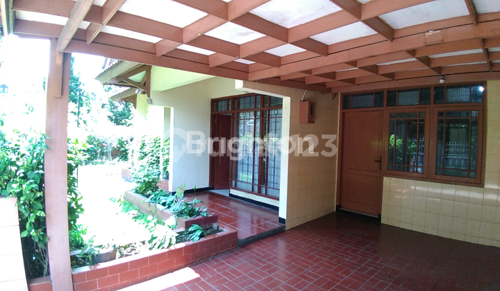 Serene House in Margahayu Raya Complex, Bandung