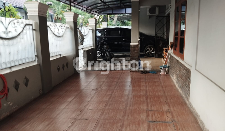 Rumah luas semi furnished siap huni di Taman Kopo Indah 2 (TKI 2), Bandung Rumah luas semi furnished siap huni di Taman Kopo Indah 2 (TKI 2), Bandung