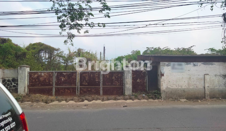 Lahan terbuka eks pabrik di kawasan industri Majalaya Lahan terbuka eks pabrik di kawasan industri Majalaya
