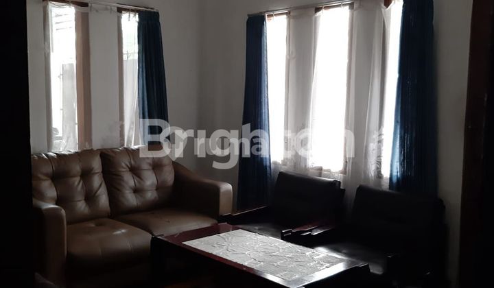 Spacious and lush house in Moh Ramdhan Wing, Bandung. 2