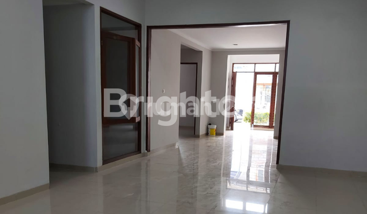 Ready-to-Occupy Asri 2-Story House in Cherryfield - Bandung 2