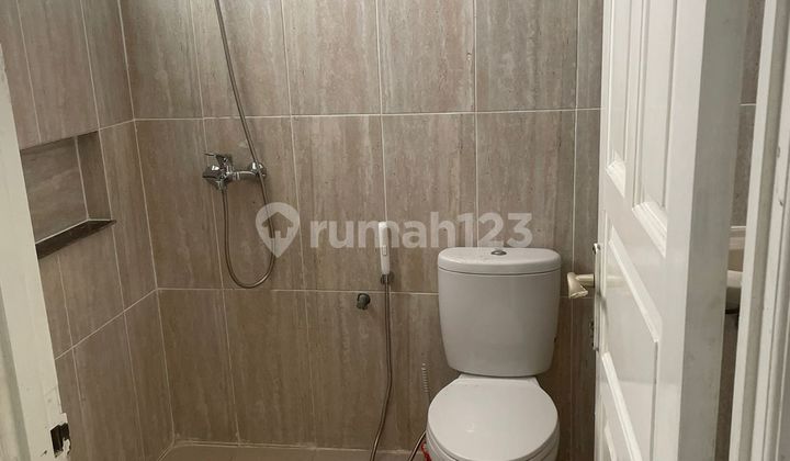 Two-Story House in West Jakarta, Excellent Strategic Location 2