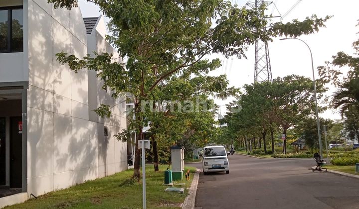 Asri House, Comfortable and Cool Environment, Close to Shopping Center