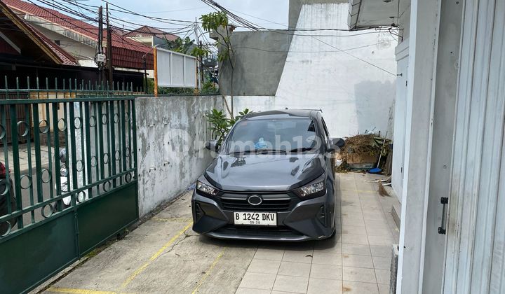 Rumah Dengan.letak Strategis Di Area Tanjung Duren. 2