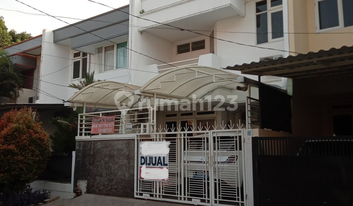 Rumah 2 Lantai Di Jakarta Barat Bagus Lokasi Strategis Rumah 2 Lantai Di Jakarta Barat Bagus Lokasi Strategis