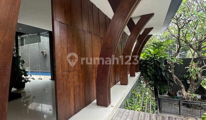 Beautiful House for Sale in Panglima Polim, South Jakarta