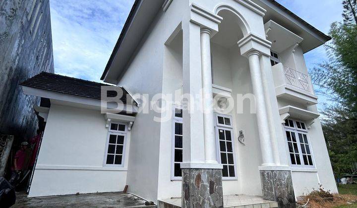 RUMAH CANTIK DUA LANTAI SEMI FURNISH DI PERUMAHAN BALIKPAPAN BARU 1