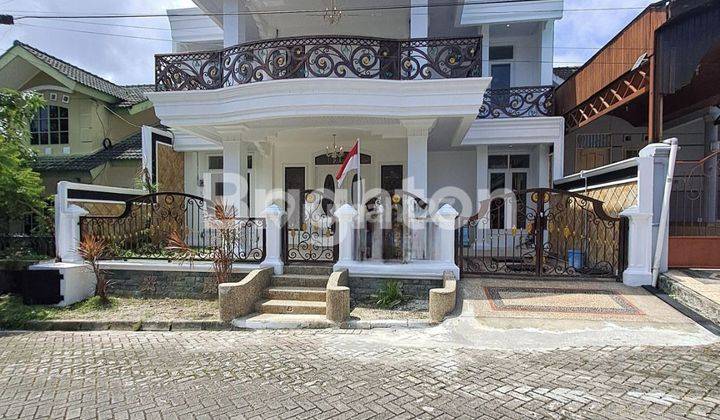 RUMAH TIGA LANTAI BARU RENOV DI PERUMAHAN BALIKPAPAN BARU 1