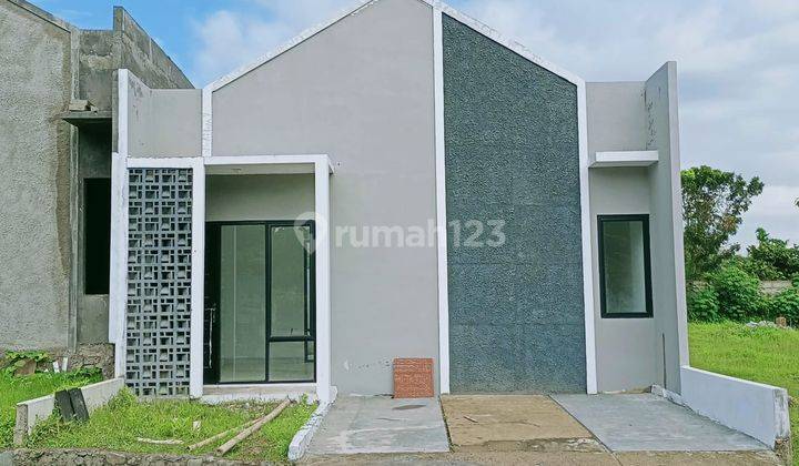 (AL) rumah 1lt dan 2lt, cukup BF 2.5 langsung proses bang, cicilan 2jt, deket dengan stasiun dan tol,  2